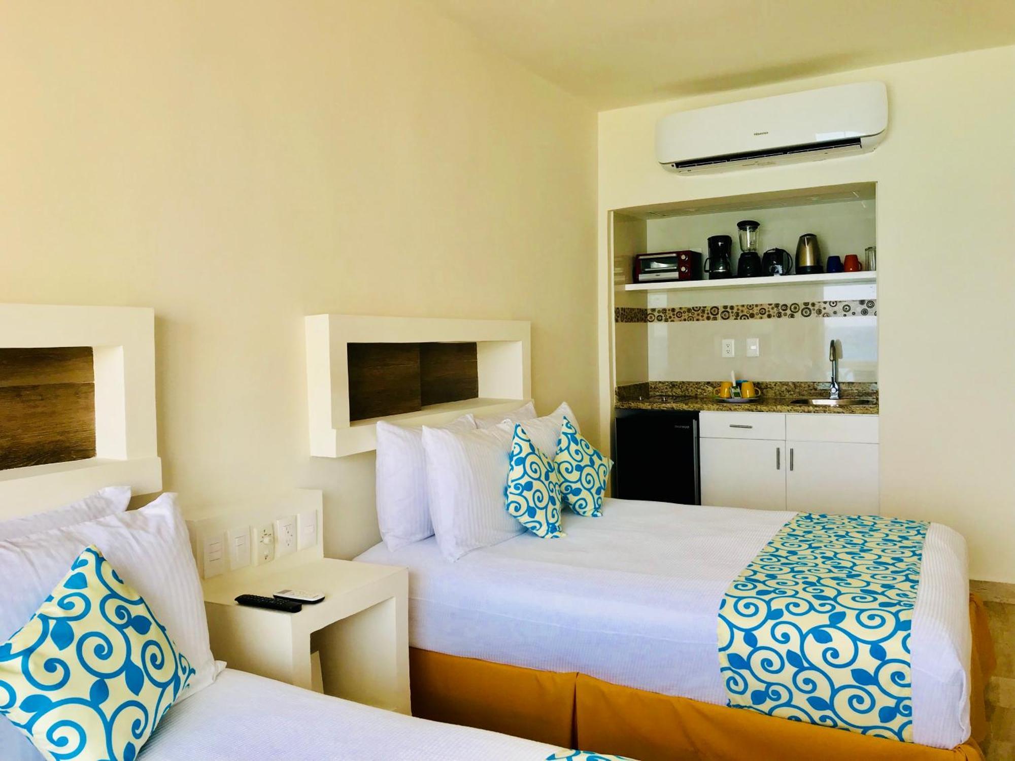 Beachside Apartments 칸쿤 외부 사진