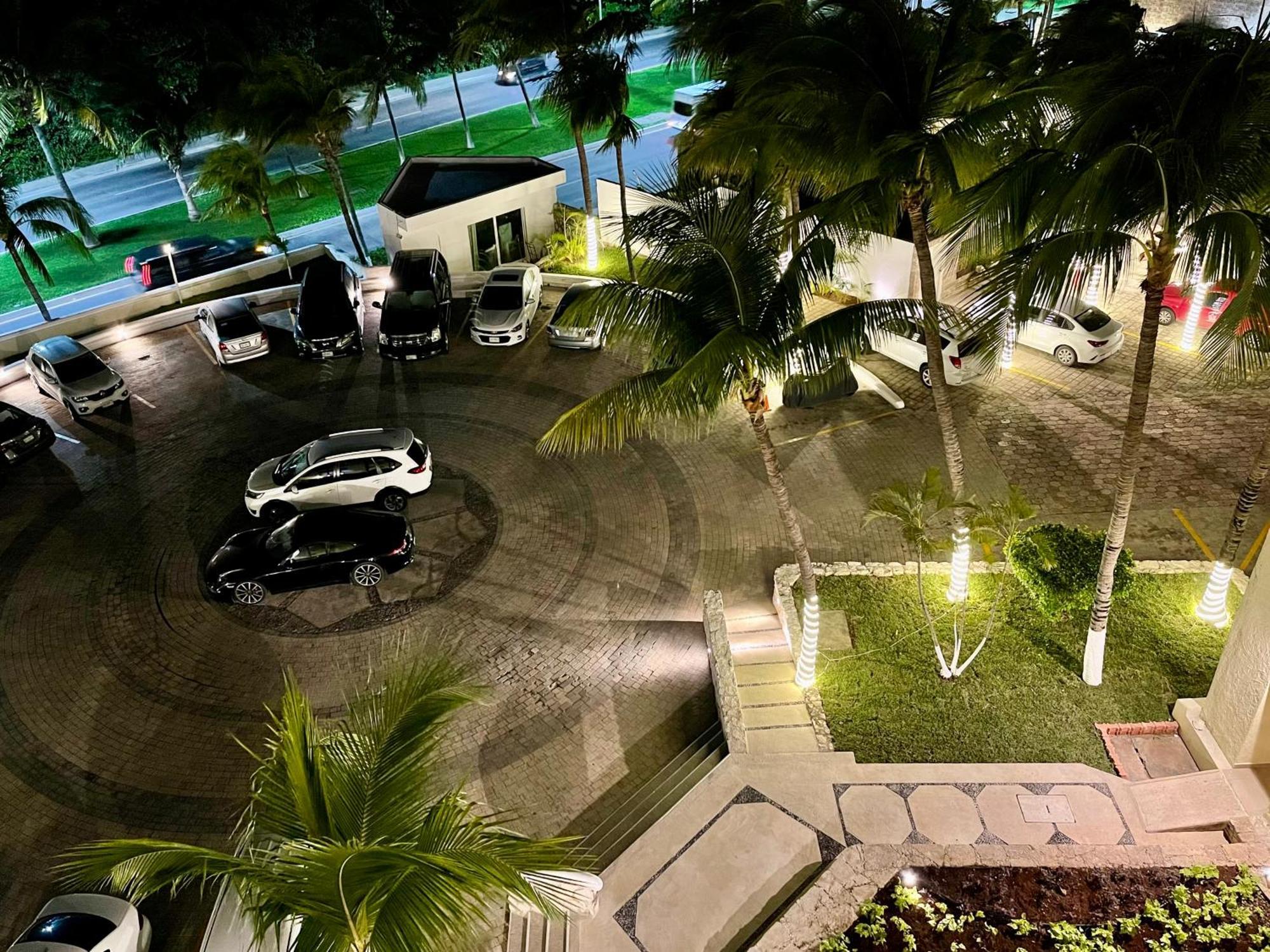 Beachside Apartments 칸쿤 외부 사진